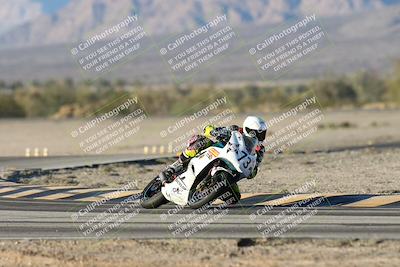 media/Dec-07-2025-CVMA (Sun) [[3e7d2de5dc]]/Race 18-Formula Twins-Formula 40 UL/